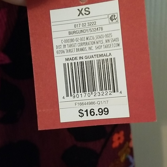 Cold Shoulder Top - Picture 4 of 5